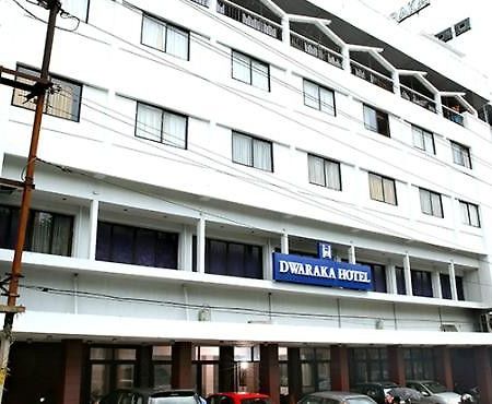 Dwaraka Hotel Kochi ภายนอก รูปภาพ